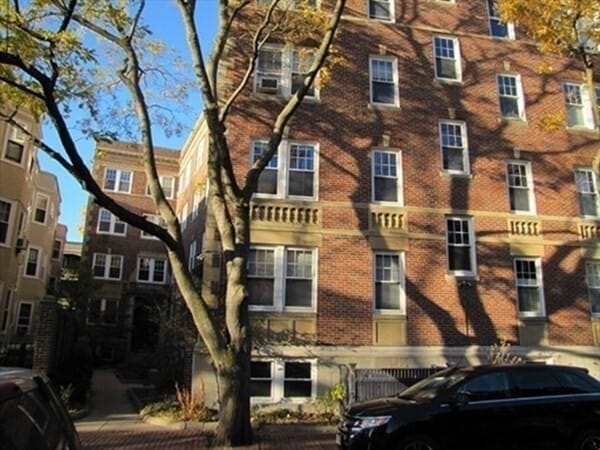 Building Photo - 21 Shepard St