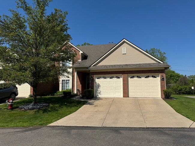 Building Photo - 3498 Eagle Creek Dr