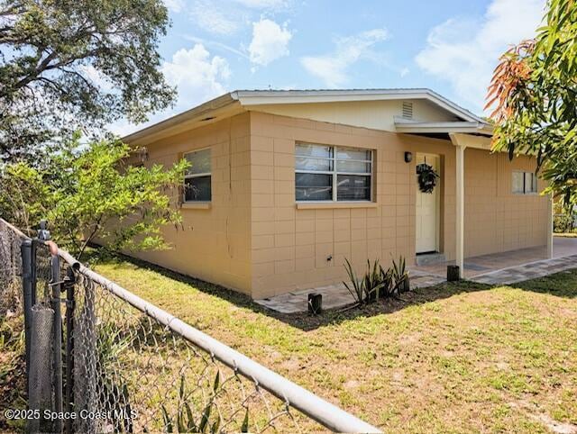 Foto principal - 4100 Edwards St