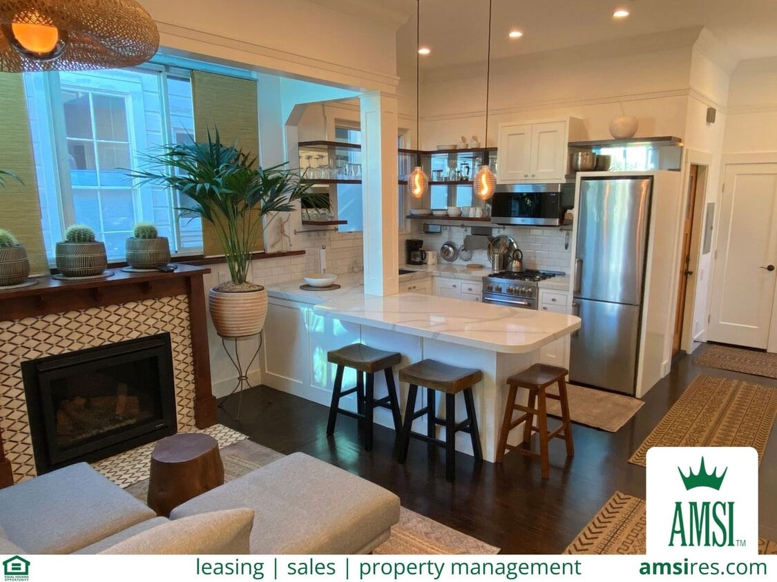 Exquisite top floor 1BD. Fully furnished a... - Exquisite top floor 1BD. Fully furnished a...