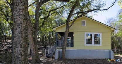 Building Photo - 835 Old Ranch Rd 12