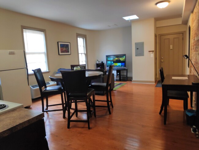 Foto del edificio - 513 Park Ave