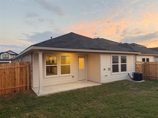 Foto del edificio - 237 NEW ALBANY Ln