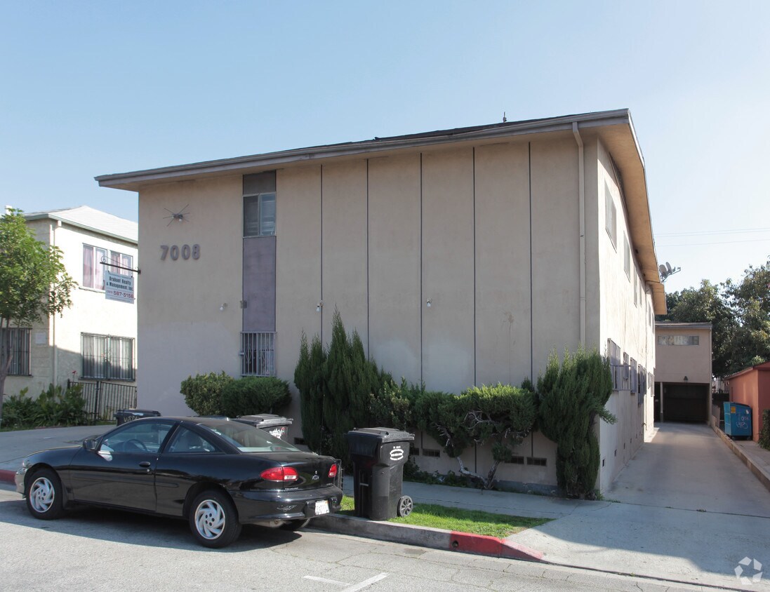 7008 Templeton St, Huntington Park, CA 90255 Apartments in Huntington