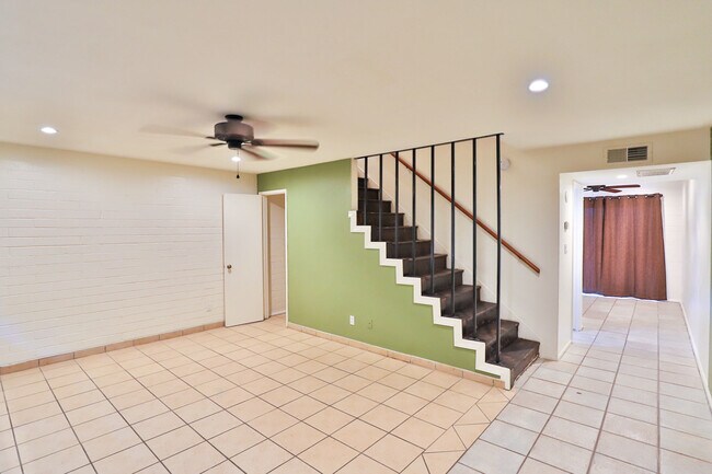 Foto del edificio - 6565 N 19th Ave