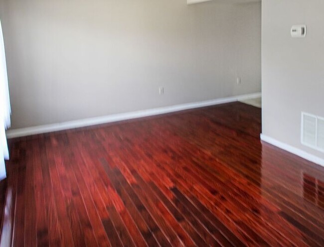 Foto del edificio - Pet Friendly Townhome in Indian Head, Mary...