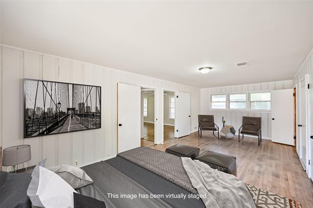 Foto del edificio - 217 E Hird St