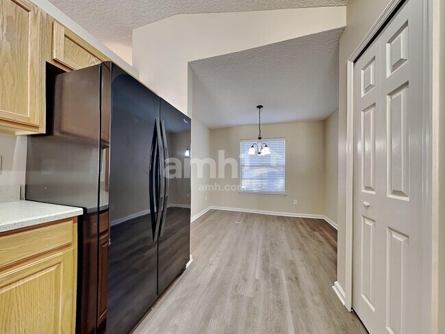 Foto del edificio - 9565 Staples Mill Dr