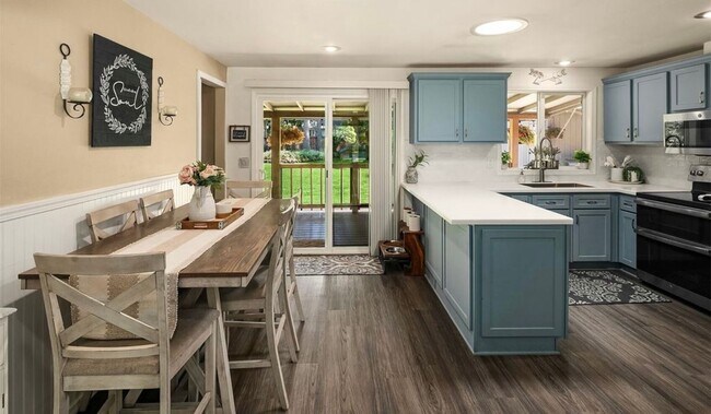 Foto del edificio - Updated 3-Bedroom Rambler with Large Yard in North Bend