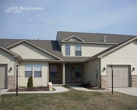 Building Photo - 1426 Bluegrass Ln