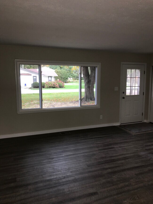 LIVING ROOM - 8238 Rushton Dr