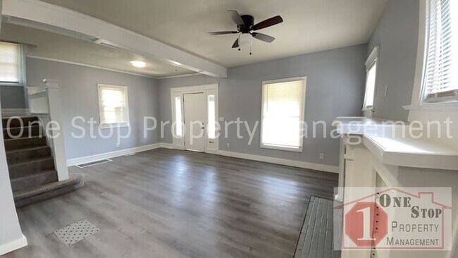 Foto del edificio - Charming 3-bedroom, 2-bath home in Kansas ...