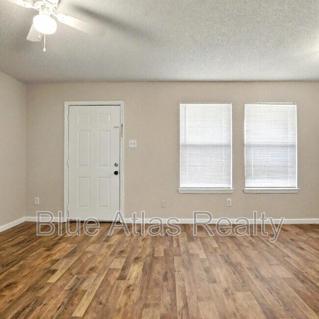 Foto del edificio - 5519 Wellesley Ave