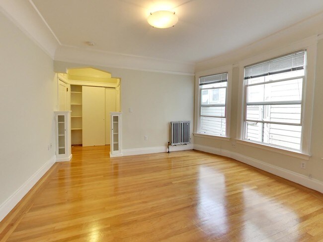 Foto del edificio - 1050 Pine St
