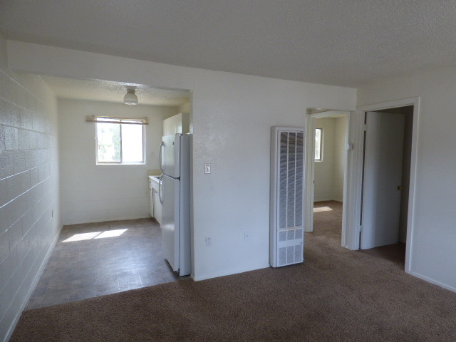 Primary Photo - 2620 N Juniper Ave
