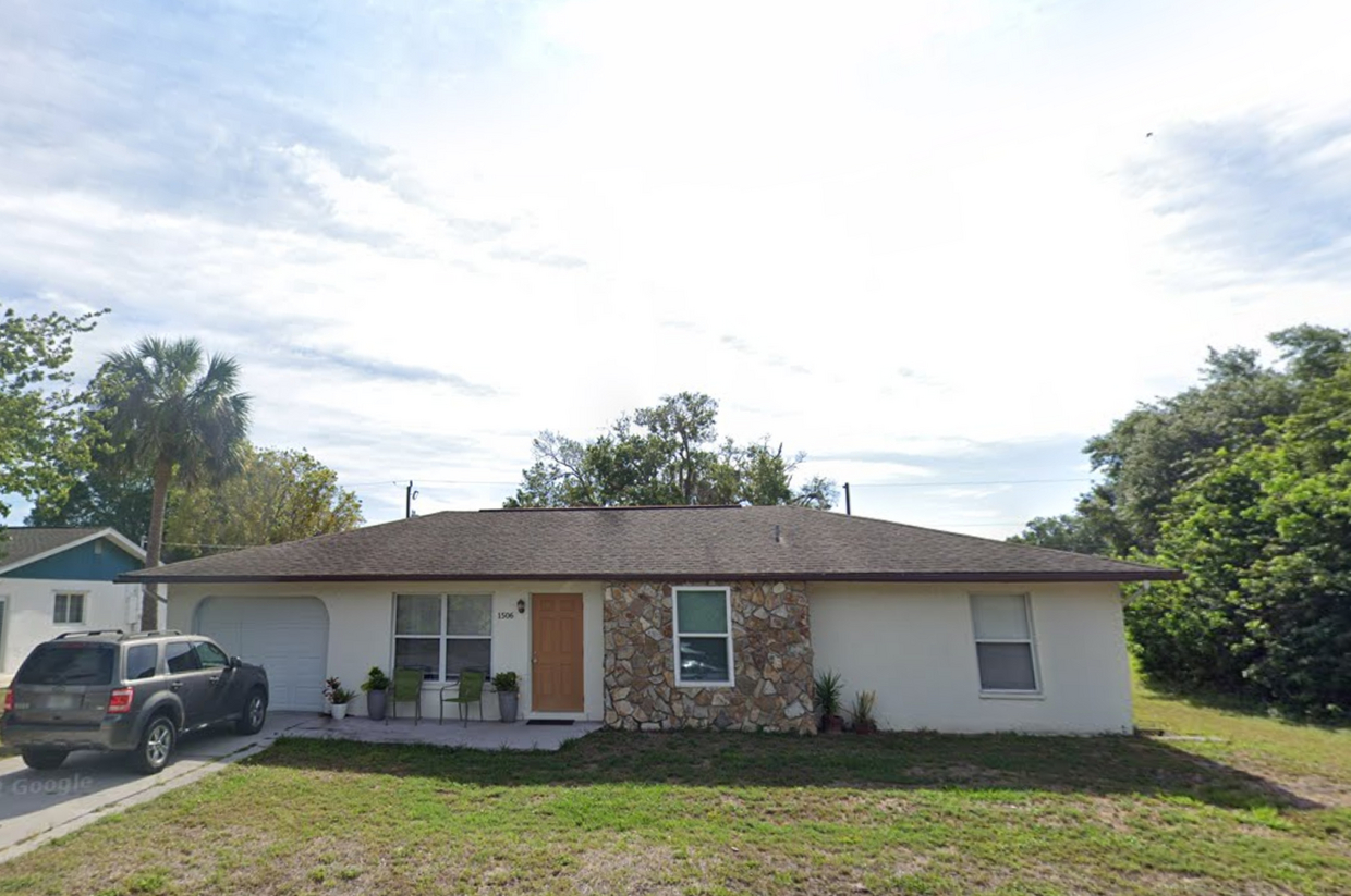 Foto principal - Charming 3BR/2BA Home with Screened Lanai ...