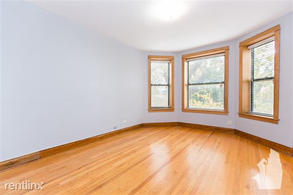 Building Photo - 1538 W Wrightwood Ave