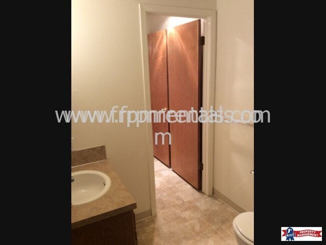 Foto del edificio - 1486 N Hartman St