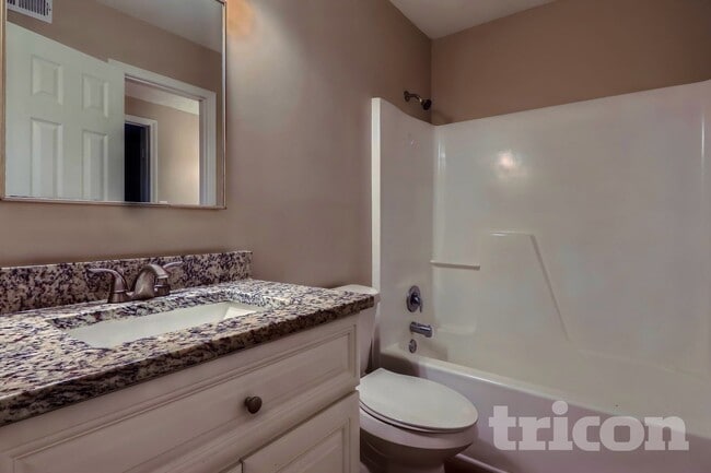 Building Photo - 56 Park Timbers Dr