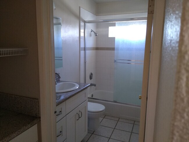 Foto del edificio - 153 Ximeno Ave