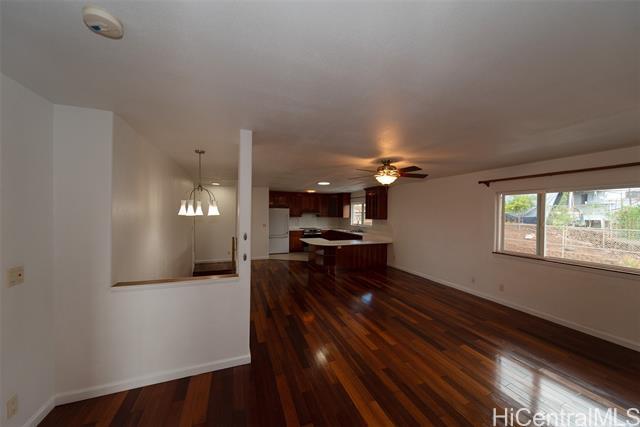 Building Photo - 99-060 Nalopaka Pl