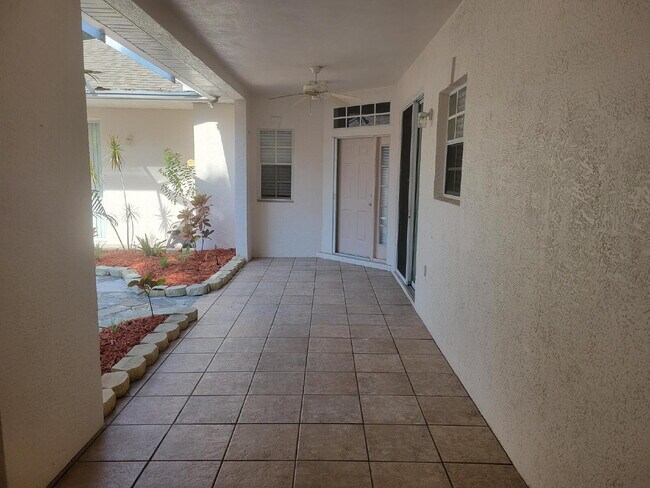 Foto del edificio - Magnificent home in highly sought-after 55...