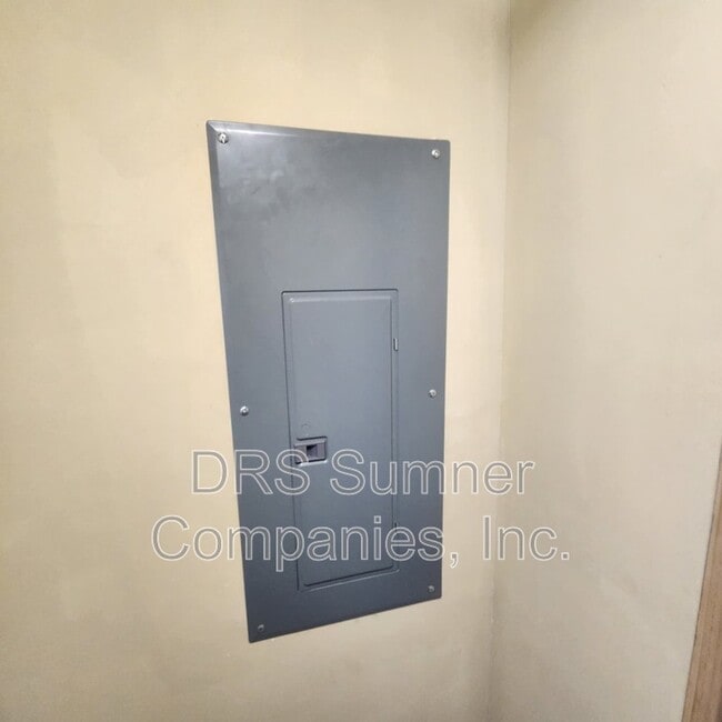 Foto del edificio - 6213 Frederick Rd