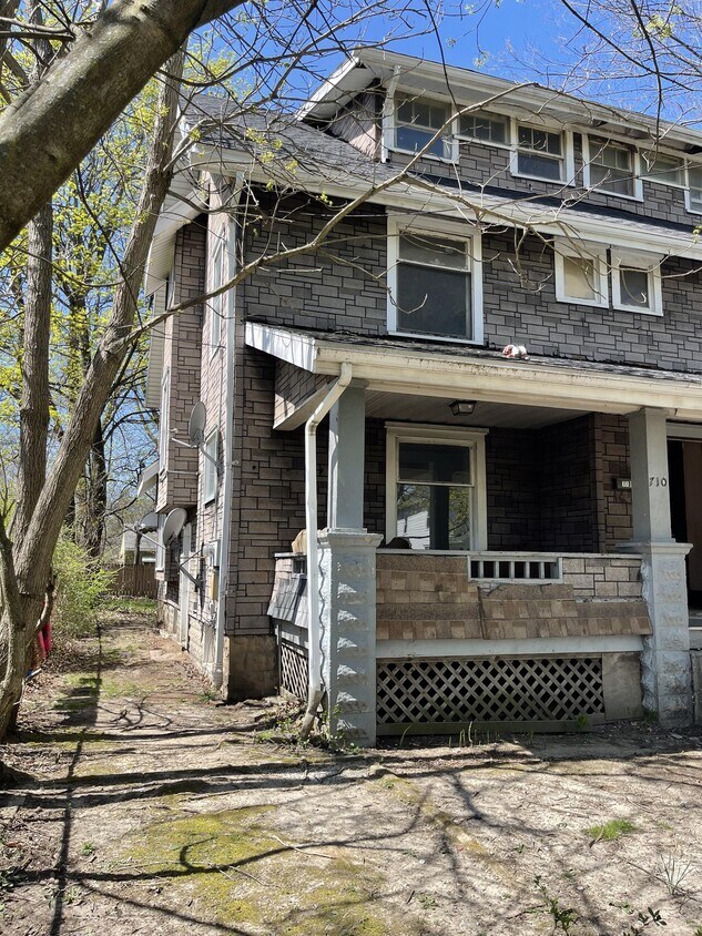 710 Wall St, Akron, OH 44310 House Rental in Akron, OH