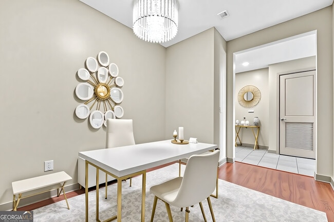 Foto del edificio - 390 17th St NW