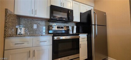 Building Photo - 3419 Winkler Ave