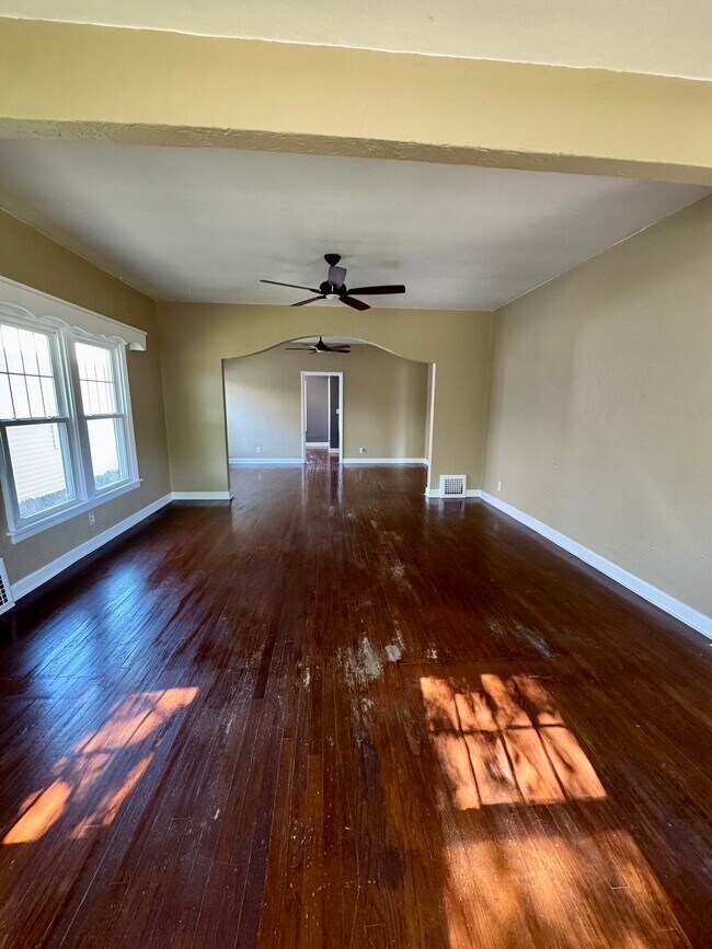 Foto del edificio - 3014 Davenport Ave