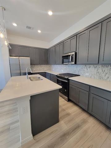 Foto del edificio - 2245 Adena Spgs Dr