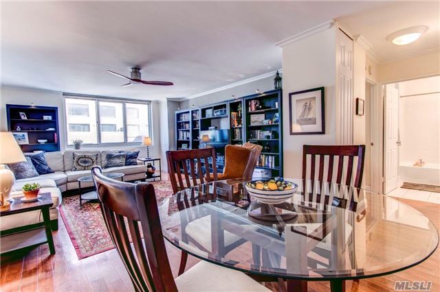 Foto principal - 345 E 93rd St