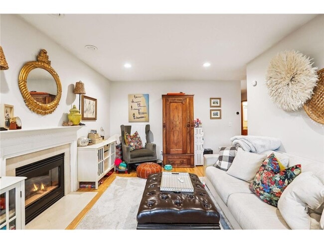 Foto del edificio - 4237 Ottawa Ave S