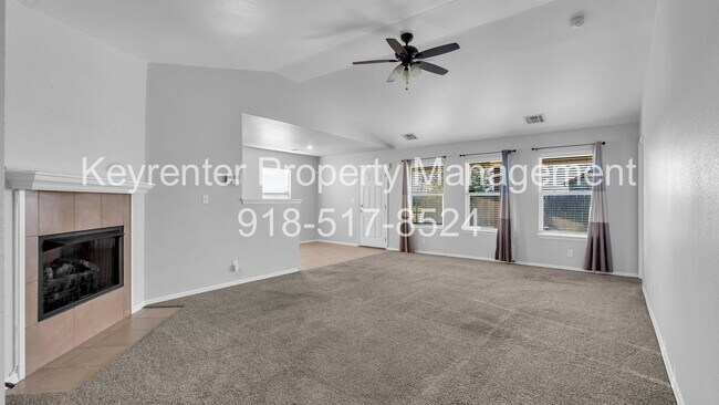 Foto del edificio - 3 Bed | 2 Bath in Owasso!