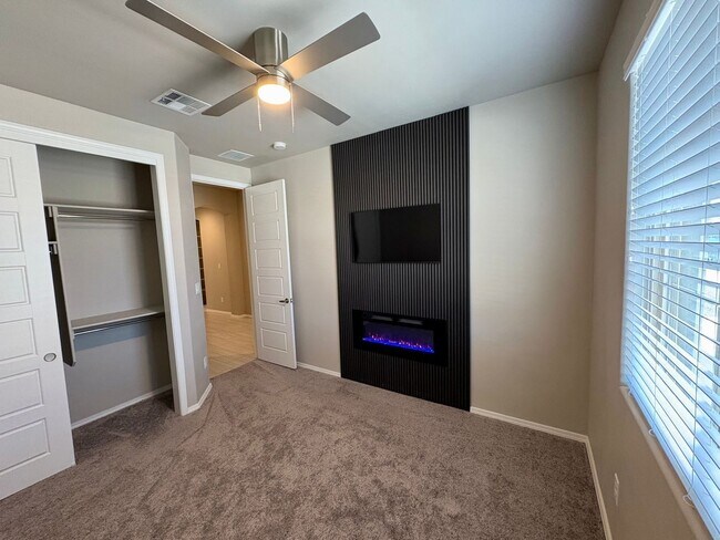 Foto del edificio - 4256 Crowned Eagle Loop NE