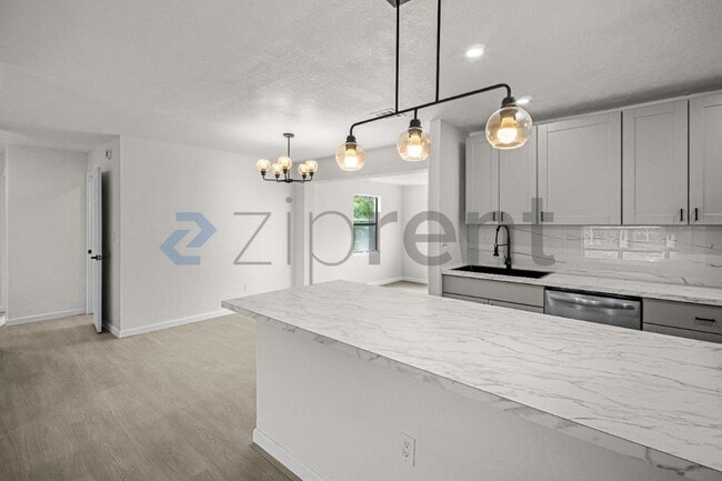 Foto del edificio - 1421 NW 32nd Ave