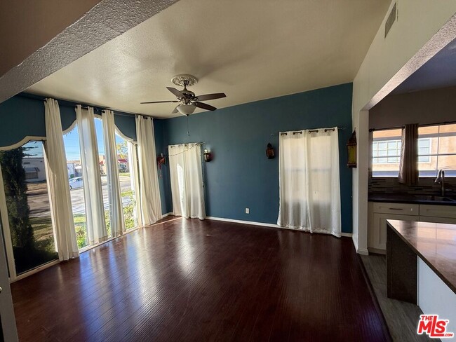 Foto del edificio - 9428 Harvard Blvd