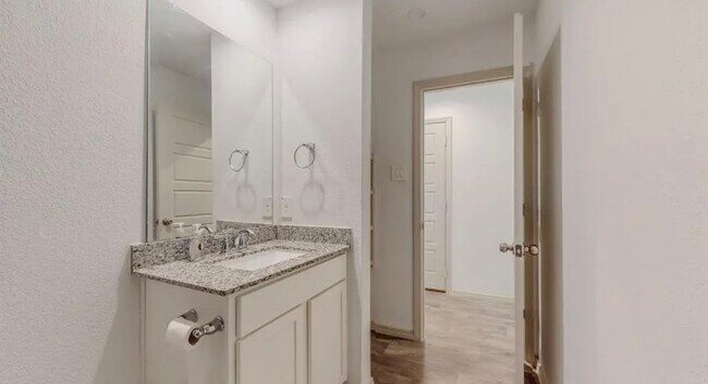 Foto del edificio - 6725 Riplee St