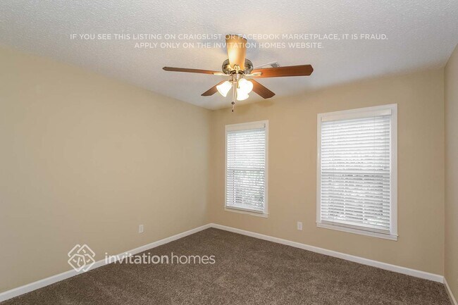 Foto del edificio - 3250 Ethan Dr