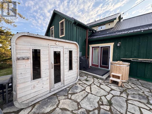 Photo du bâtiment - 725292-725212 Grey Rd