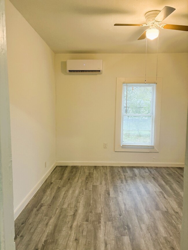 Building Photo - 1331 Avant Ave