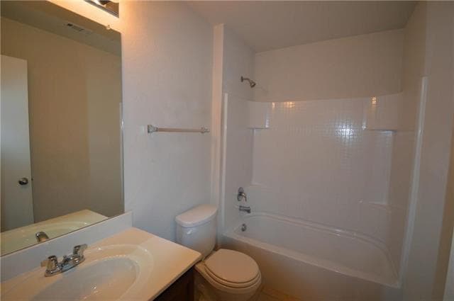 Building Photo - 1429 Raven Dr W