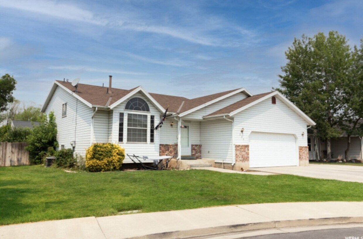 535 N 280 W St, Orem, UT 84057 House Rental in Orem, UT