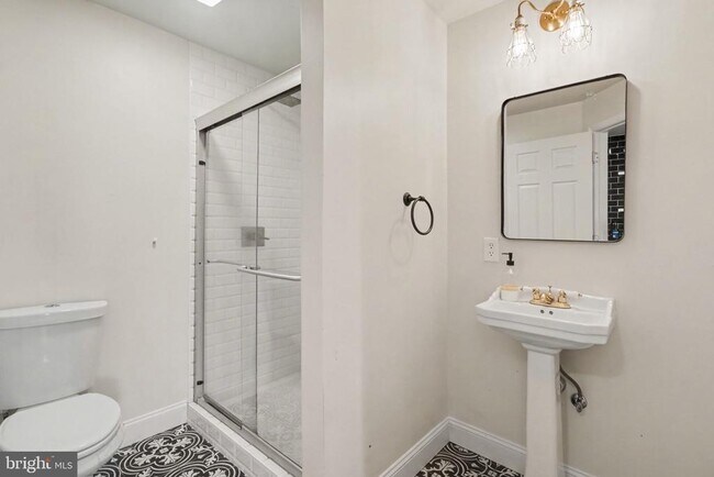 Foto del edificio - 1461 Keegan Ln