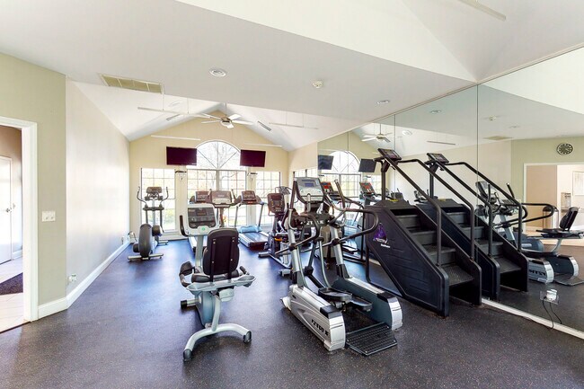 Foto del edificio - 1521 Johnson Dr