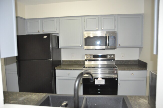 Foto del edificio - 2982 Embassy Ct