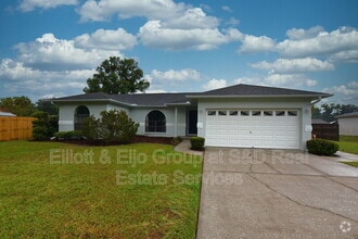 Building Photo - 2220 Maple Hill Ct