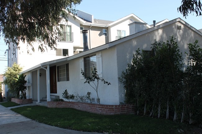 Building Photo - 4806-4812 Sawtelle Blvd
