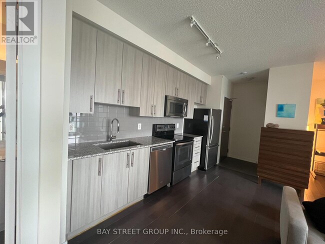 Building Photo - 4099-4099 Brickstone Mews